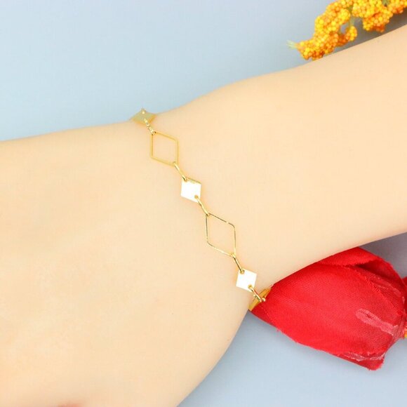 "Elegant & Trendy Bracelet, A Perfect Gift for Women, Thoughtful, EVCH1848 - Picture 9 of 10